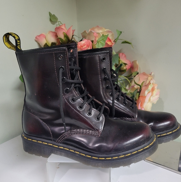 Sale DOC MARTENS DR GENUINE LEATHER OXBLOOD LIKE NEW SIZE 39 8 US - Picture 4 of 11